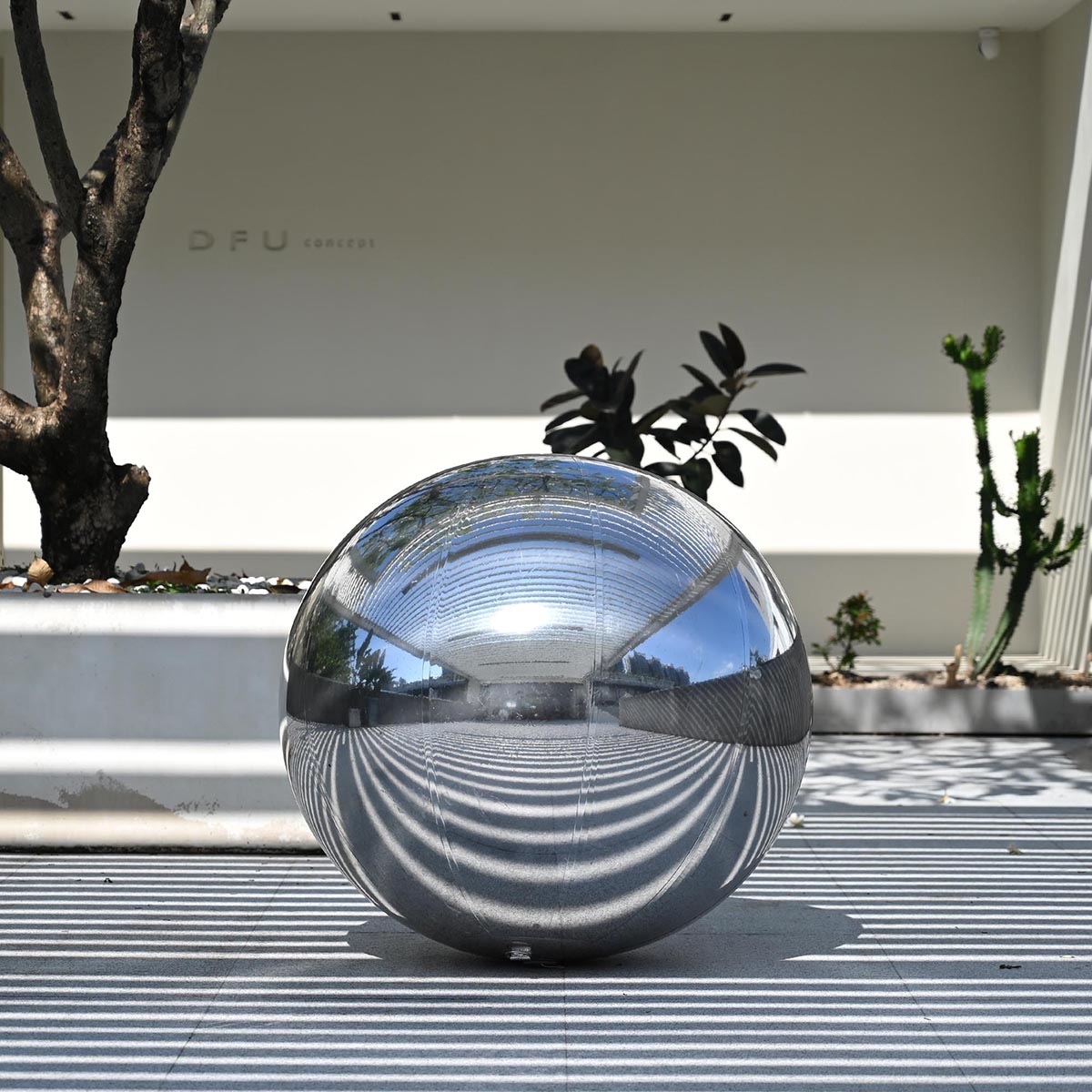 Yescom Inflatable Mirror Balloon with Iridescent, Gold, Silver, Black Options