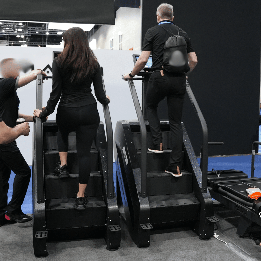 Commercial Stair Climber - Stepmill - LED Screen - Muscle D Fitness - Durable - Black - Heart Rate Monitor