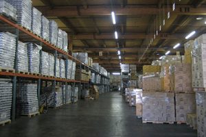 8FT LED Vapor Tight Fixture, Selectable 60W/70W/80W and CCT, 120-277 VAC, 10,400 Lumens