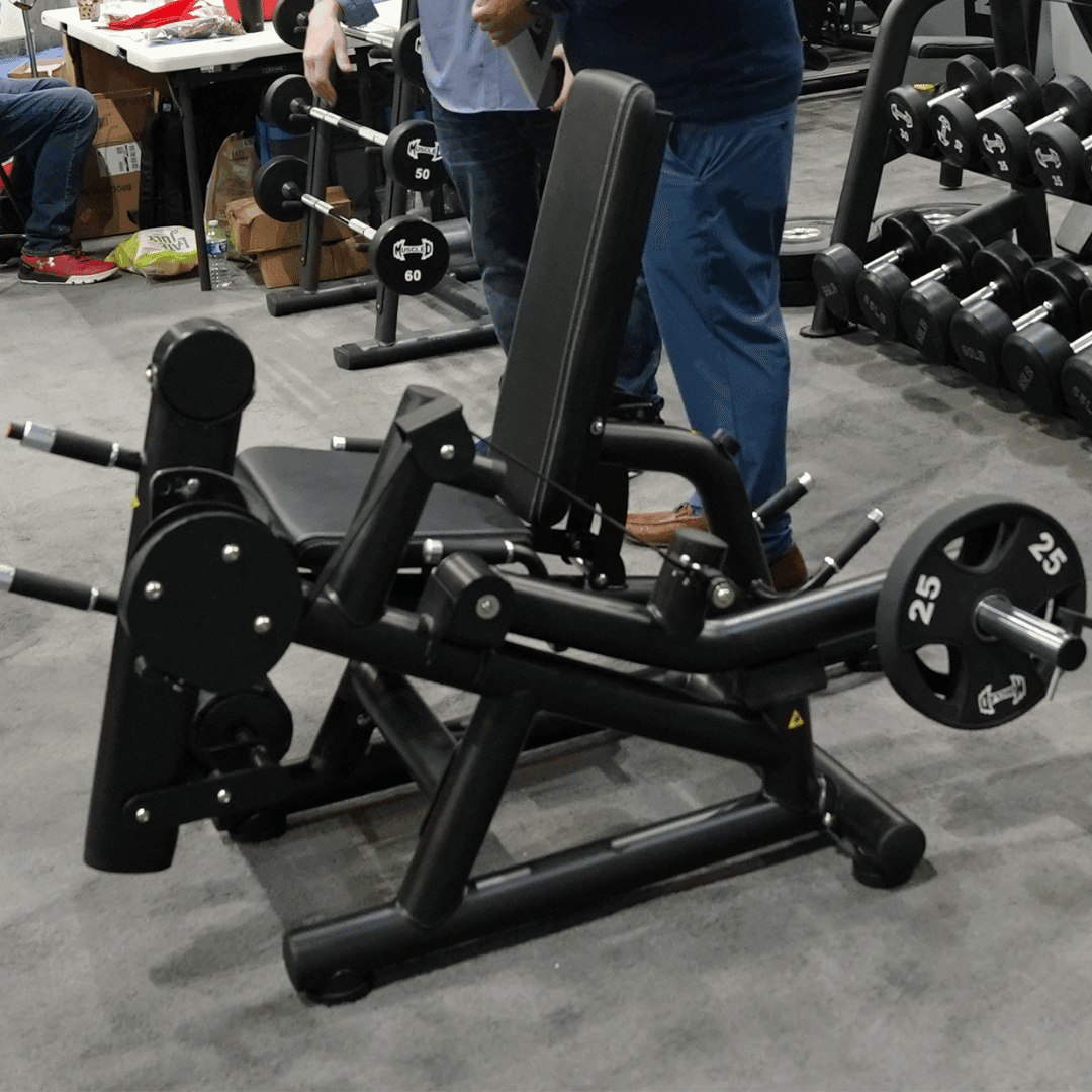 Pro Strength Leg Extension / Prone Leg Curl Combo - Muscle D Fitness - Plate Loaded Quad & Hamstring Machine