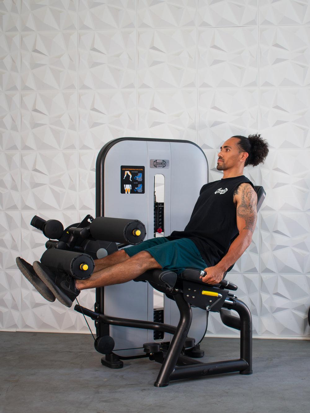 Vogue Leg Extension/Seated Leg Curl Combo - Muscle D Fitness - Adjustable Seat - Pin Selectorized - Quads Hamstring Machine