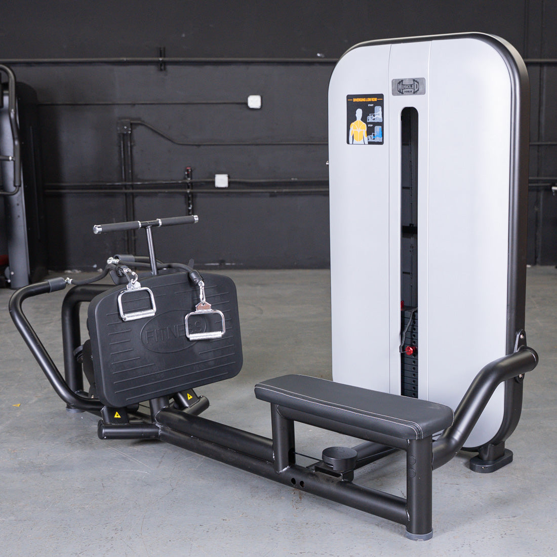 Vogue Diverging Low Row by Muscle D Fitness | Advanced Back Machine