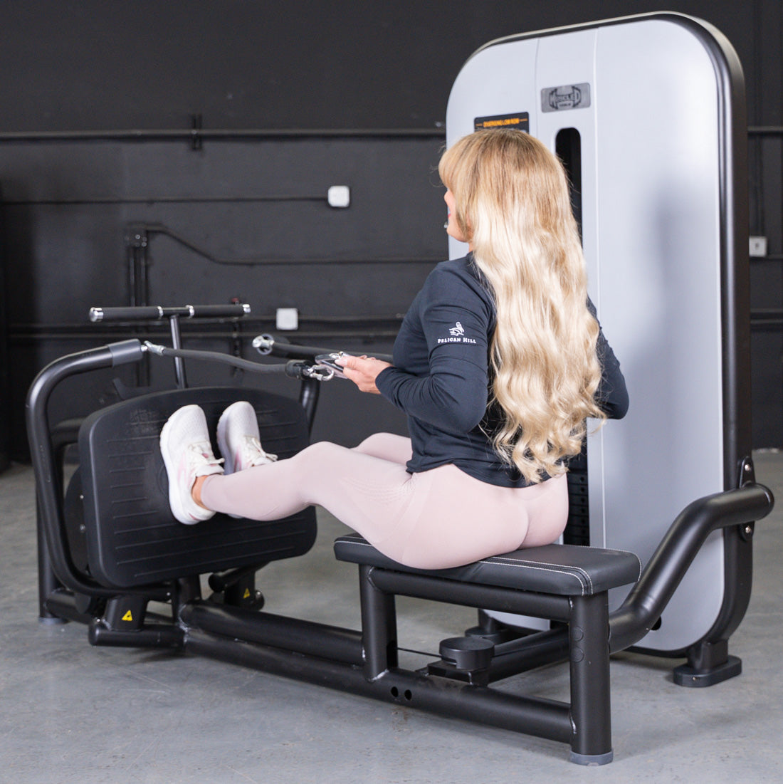 Vogue Diverging Low Row by Muscle D Fitness | Advanced Back Machine