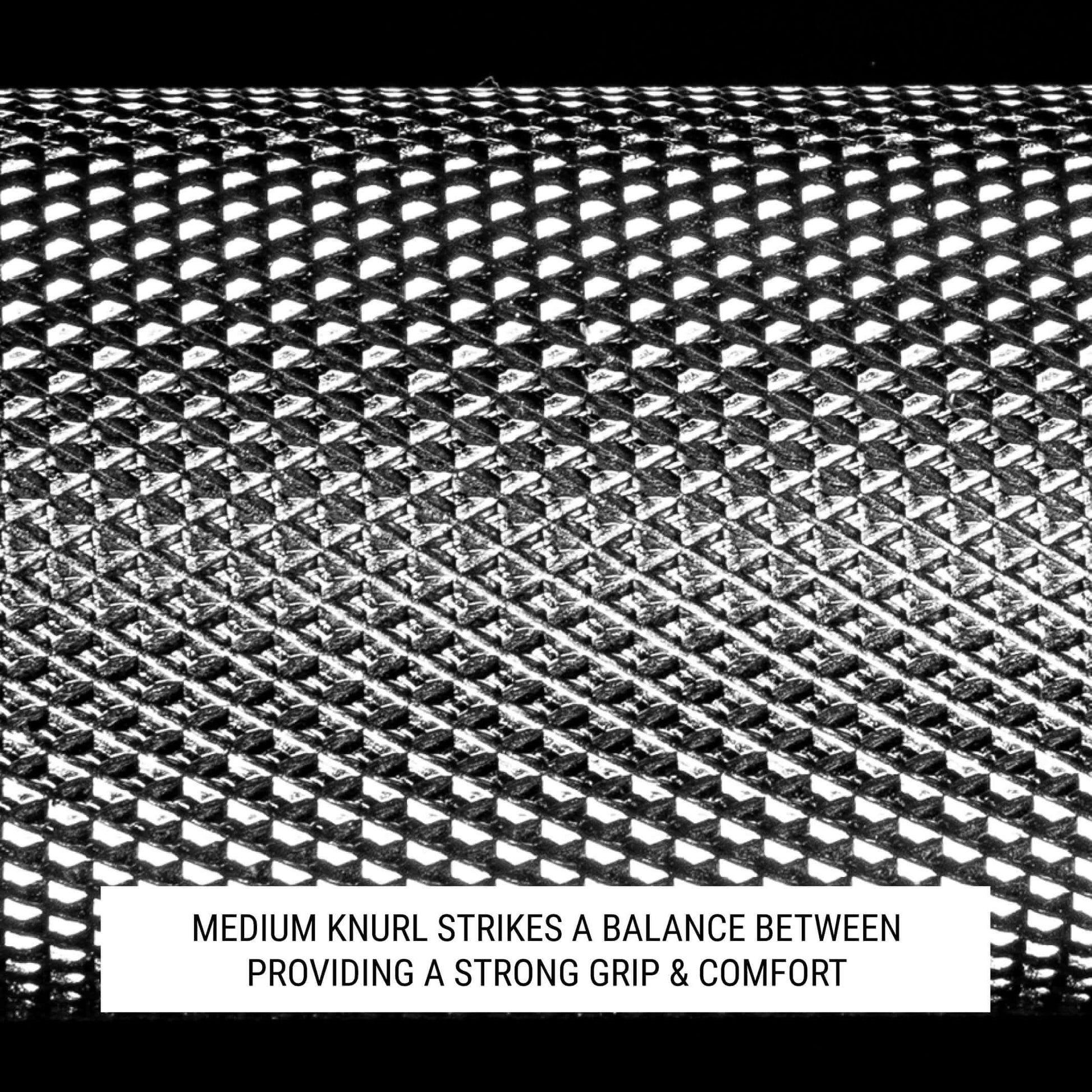 Close-up of medium knurl pattern on weightlifting bar, showcasing grip and comfort features.